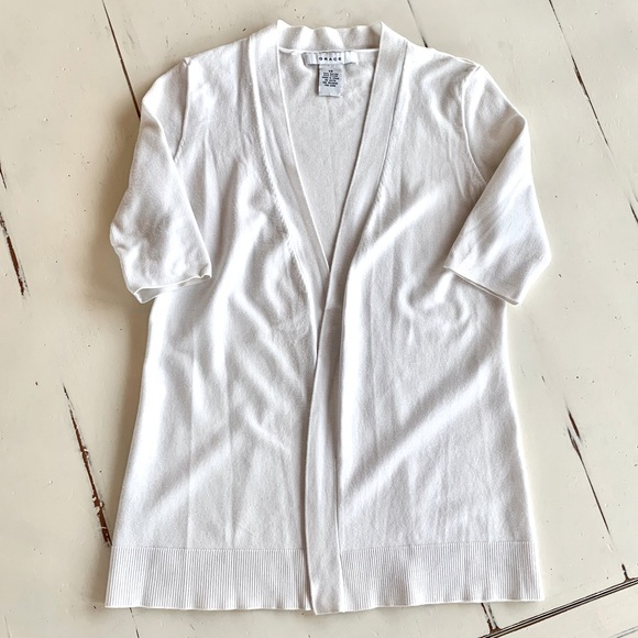 White short sleeve open front cardigan by Grace - Size XS - Picture 2 of 8